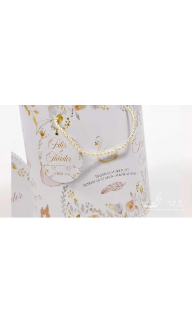 Trusou special creat pentru baieti gingas si elegant alb gold cu lebede Swan Boy 8